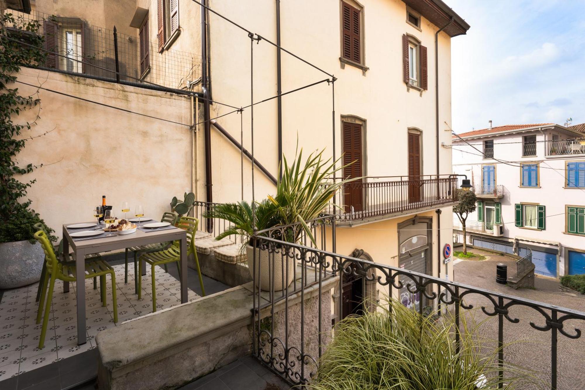 La Casa Sulla Terrazza Lejlighed Sarnico Eksteriør billede